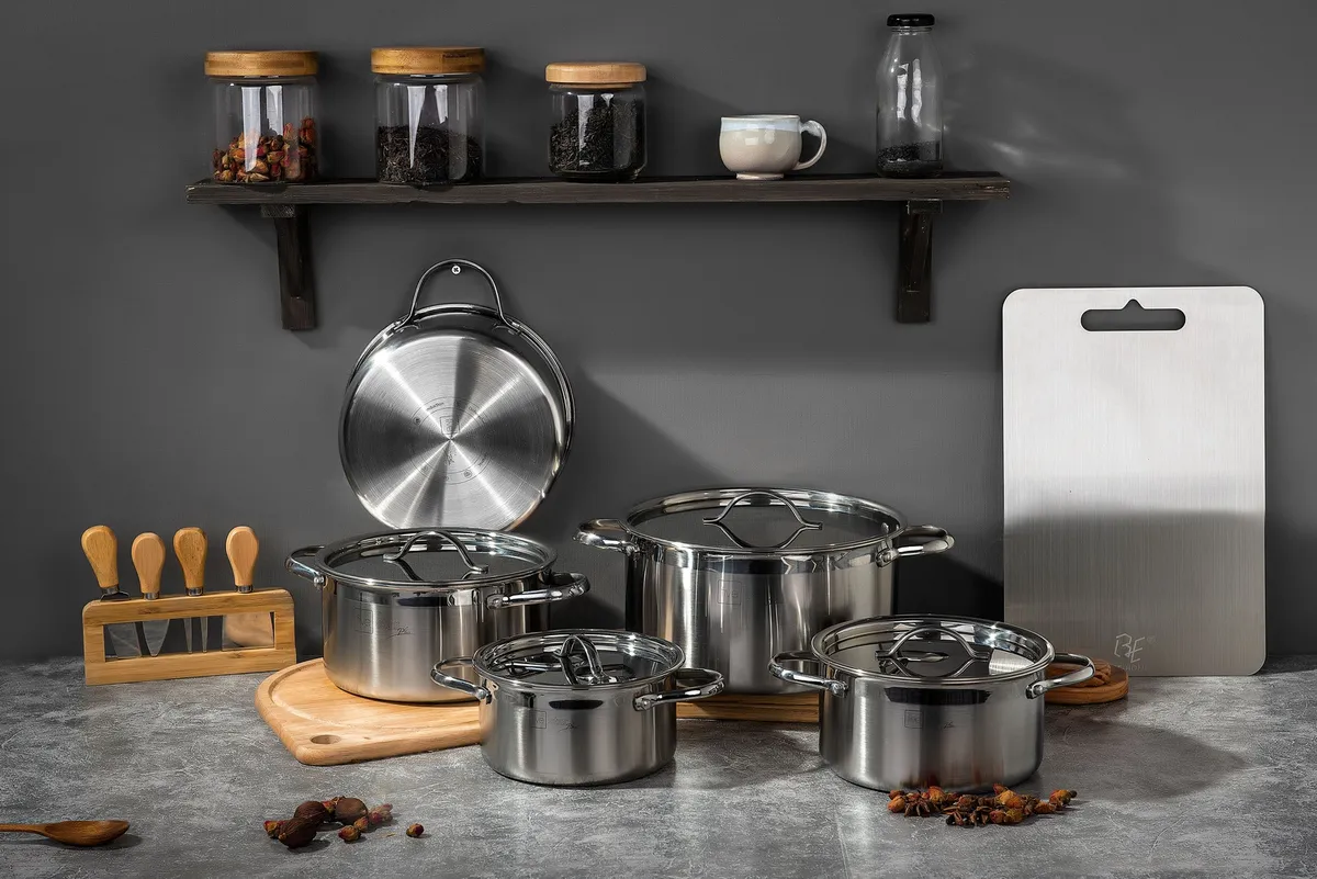 polished stainless steel pan with microfiber cloth